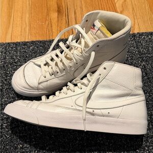 Nike Blazer Mid ‘77 Men’s Size 11. White on white sneakers.